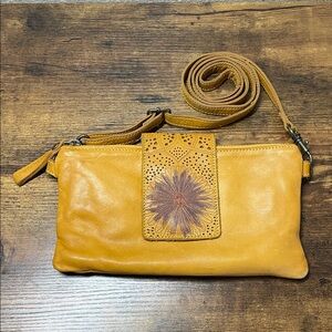Kompanero Leather Floral Embossed Crossbody Bag